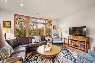 2746 Norbert Ln, Eugene, OR 97401 - Photo 10