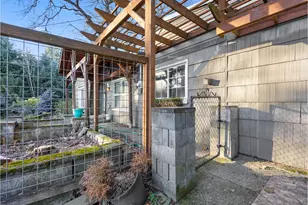 7634 SE Hogan Rd, Gresham, OR 97080 - Photo 24