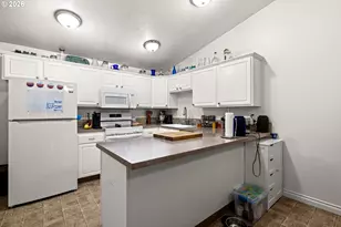 12380 SW Walnut St, Portland, OR 97223 - Photo 10