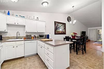 12380 SW Walnut St, Portland, OR 97223 - Photo 4