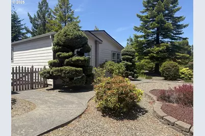 507 Robin Ln, Florence, OR 97439 - Photo 4