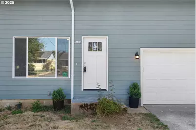 7028 SE 86th Ave, Portland, OR 97266 - Photo 2