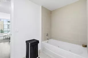 1900 S River Dr, Portland, OR 97201 - Photo 30