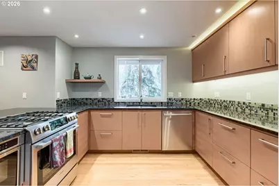 384 SE 58th Ct, Hillsboro, OR 97123 - Photo 10