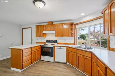 13307 NE 34th Cir, Vancouver, WA 98682 - Photo 4