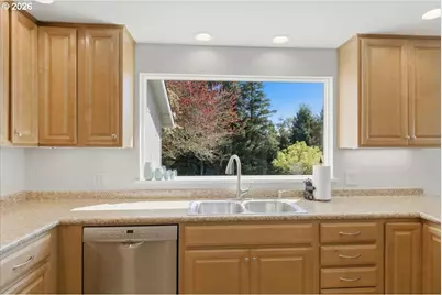 855 Perrydale Rd, Dallas, OR 97338 - Photo 14