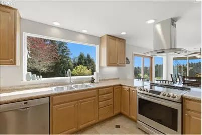 855 Perrydale Rd, Dallas, OR 97338 - Photo 16