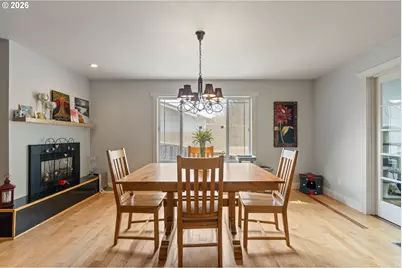 137 N River Dr, Roseburg, OR 97470 - Photo 22