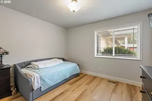 137 N River Dr, Roseburg, OR 97470 - Photo 32