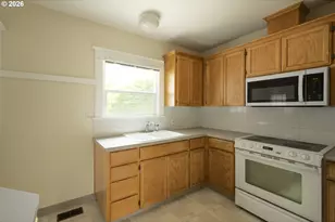 102 NE 45th Ave, Portland, OR 97213 - Photo 16