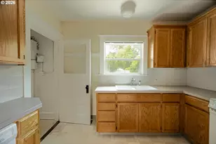 102 NE 45th Ave, Portland, OR 97213 - Photo 20