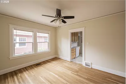 102 NE 45th Ave, Portland, OR 97213 - Photo 14