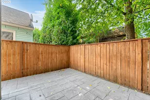 526 NE Beech St, Portland, OR 97212 - Photo 32