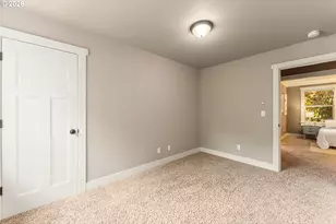 526 NE Beech St, Portland, OR 97212 - Photo 22