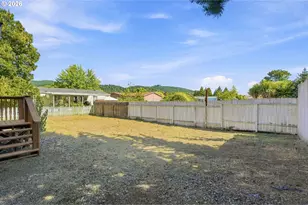 310 Sunny Ln, Sutherlin, OR 97479 - Photo 22
