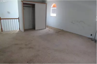 276 Union Gap Loop Rd, Oakland, OR 97462 - Photo 6