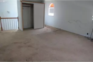 276 Union Gap Loop Rd, Oakland, OR 97462 - Photo 6