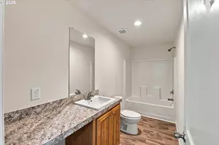 660 S Wall St, Coos Bay, OR 97420 - Photo 22