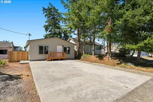 660 S Wall St, Coos Bay, OR 97420 - Photo 2