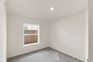 660 S Wall St, Coos Bay, OR 97420 - Photo 16