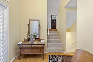 2533 Moon Mountain Dr, Eugene, OR 97403 - Photo 4