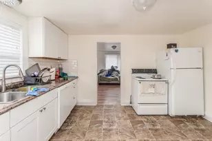 1385 Hines St, Salem, OR 97302 - Photo 8