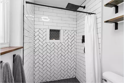 1660 NE Sieburg St, Keizer, OR 97303 - Photo 20