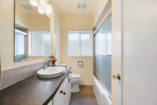 7034 N Wilbur Ave, Portland, OR 97217 - Photo 12