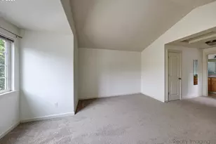 9350 N Hodge Ave, Portland, OR 97203 - Photo 14
