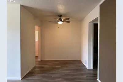 2227 SE 70th Ave, Portland, OR 97215 - Photo 4