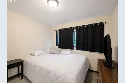 2227 SE 70th Ave, Portland, OR 97215 - Photo 32