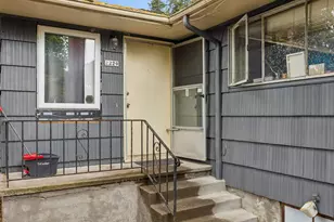 2227 SE 70th Ave, Portland, OR 97215 - Photo 42