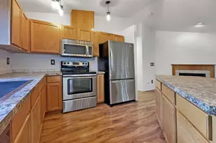 17007 SE 19th St, Vancouver, WA 98683 - Photo 2