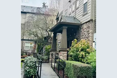 621 NE Garswood Ln, Hillsboro, OR 97006 - Photo 34