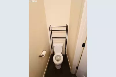 621 NE Garswood Ln, Hillsboro, OR 97006 - Photo 32