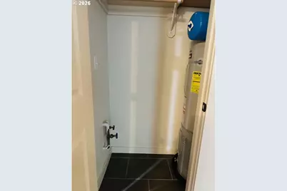 621 NE Garswood Ln, Hillsboro, OR 97006 - Photo 30