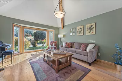 8135 SW 158th Pl, Beaverton, OR 97007 - Photo 4