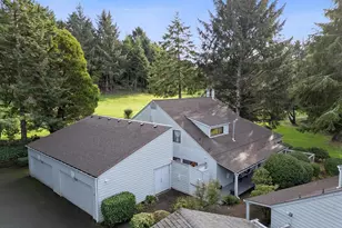 600 Island Dr, Gleneden Beach, OR 97388 - Photo 2