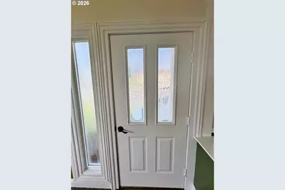 584 N Baxter St, Coquille, OR 97423 - Photo 4