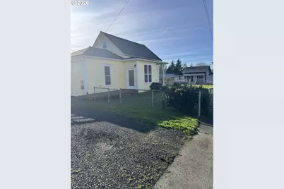 584 N Baxter St, Coquille, OR 97423 - Photo 36