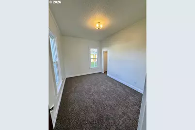 584 N Baxter St, Coquille, OR 97423 - Photo 12