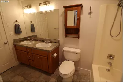 10322 SW Trapper Ter, Beaverton, OR 97008 - Photo 10