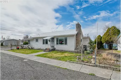 444 N 3rd St, Athena, OR 97813 - Photo 1
