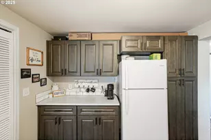 836 Eldin Ave, Salem, OR 97317 - Photo 10