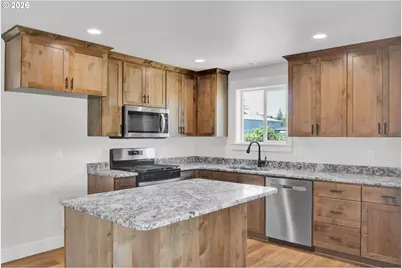 4425 Knotty Pine Ct, Sweet Home, OR 97386 - Photo 10