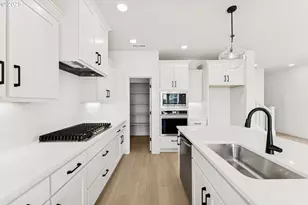 3487 SE 86th Ave, Hillsboro, OR 97123 - Photo 4