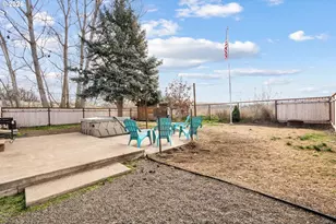 910 E College St, Echo, OR 97826 - Photo 20