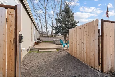 910 E College St, Echo, OR 97826 - Photo 22