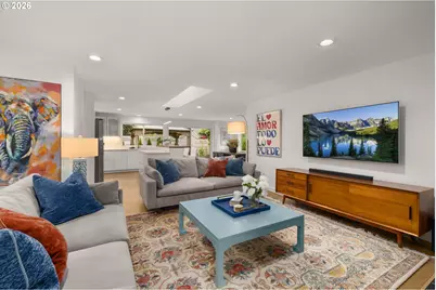 19025 Indian Springs Cir, Lake Oswego, OR 97035 - Photo 8