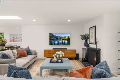 19025 Indian Springs Cir, Lake Oswego, OR 97035 - Photo 6